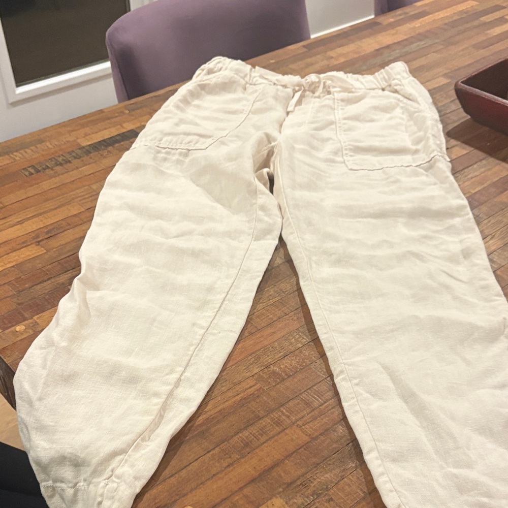 Velvet by Graham & Spencer women’s  Tan Cargo Pants